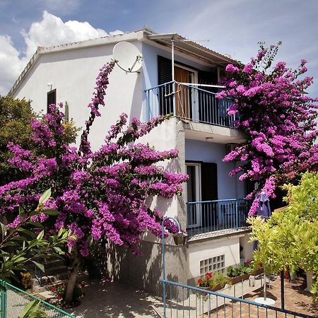 Apartments Irena Trogir Exteriör bild